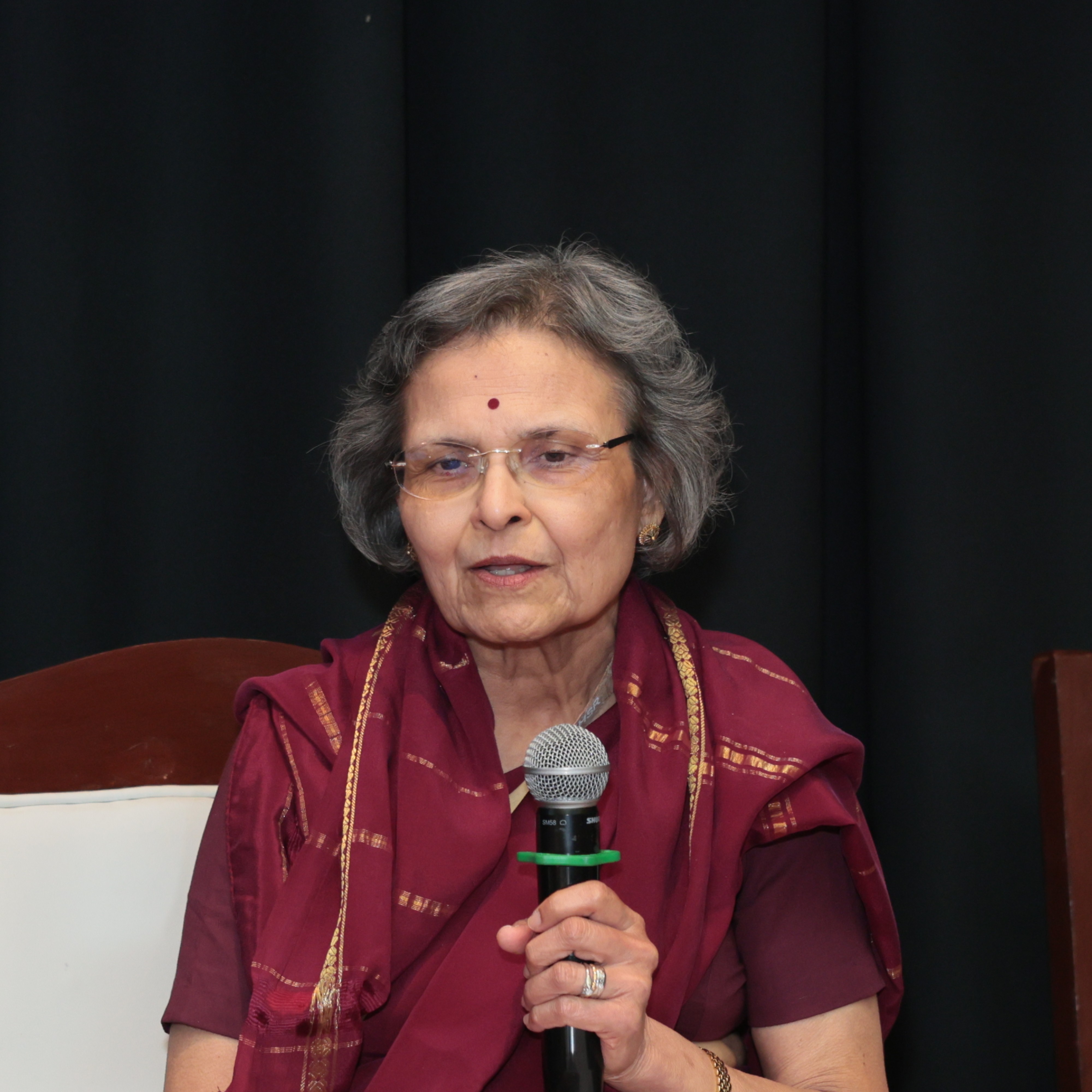 Dr Aida